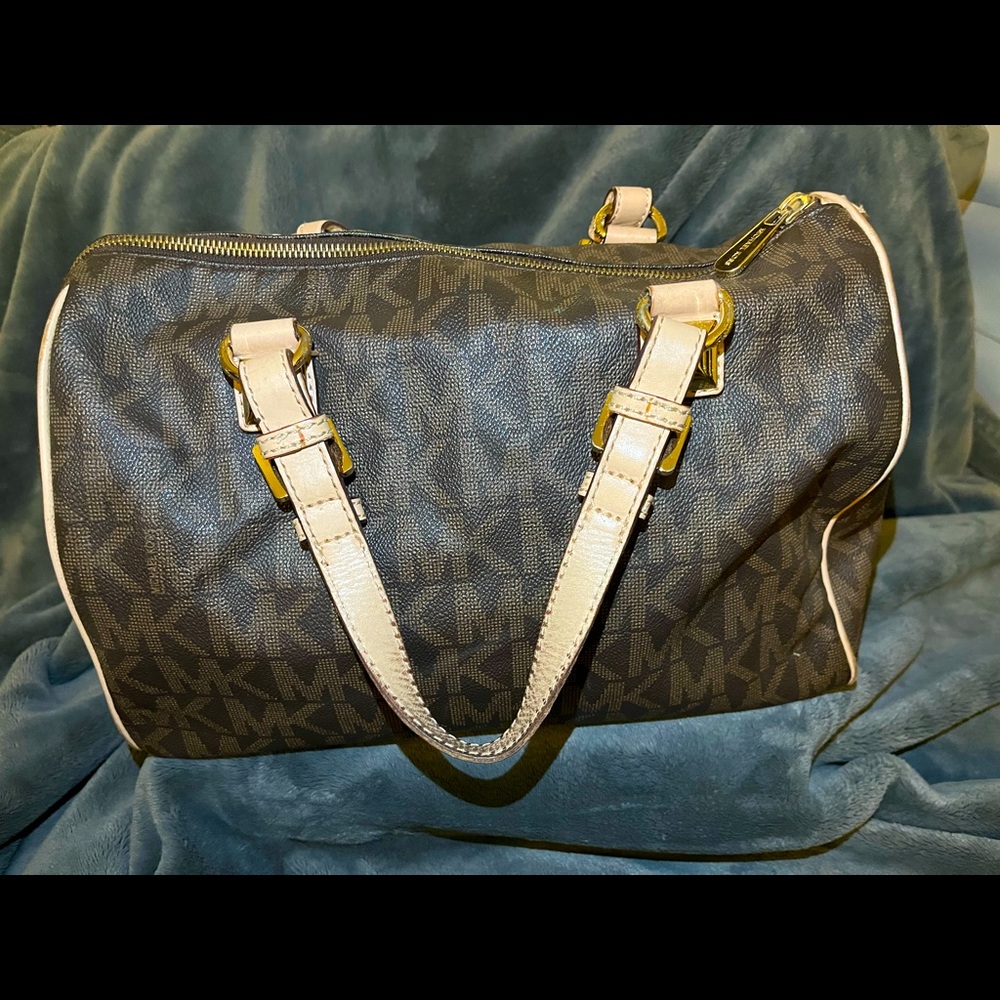 Authentic Michael KORS Purse